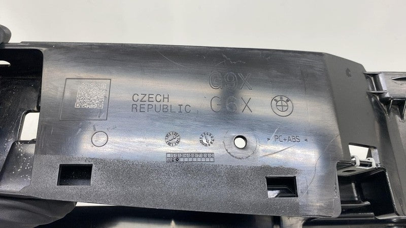 ⭕ 2024 BMW 530i Front Bumper Upper Radiator Inner Grille Assembly