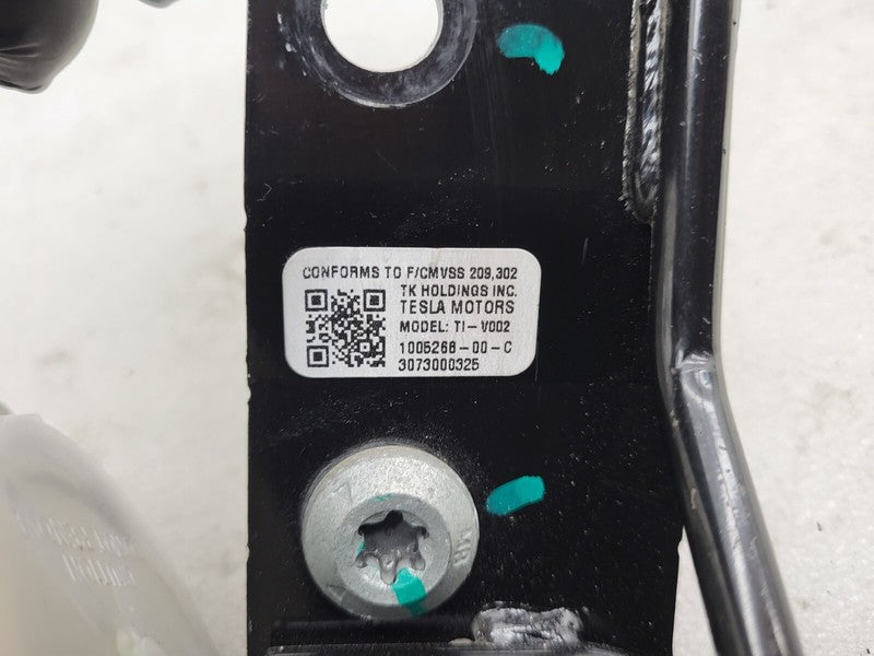 1005268 00 C ⭕2012-2015 Tesla Model S Front Passenger Side Seat Belt & Retractor 1005268-00-C
