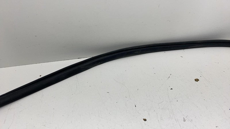⭕ 2023-2025 Toyota Prius Rear Right Side Door Body Weatherstrip Rubber