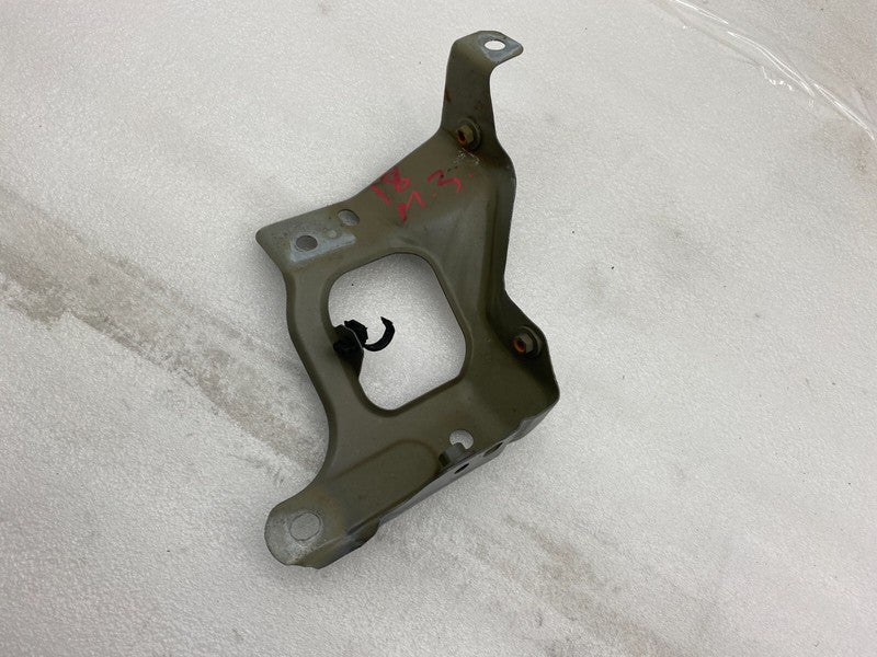 108601600D ⭕ 17-23 Tesla Model 3 Front Side Fender Support Mount Bracket Right 1086016-00-D