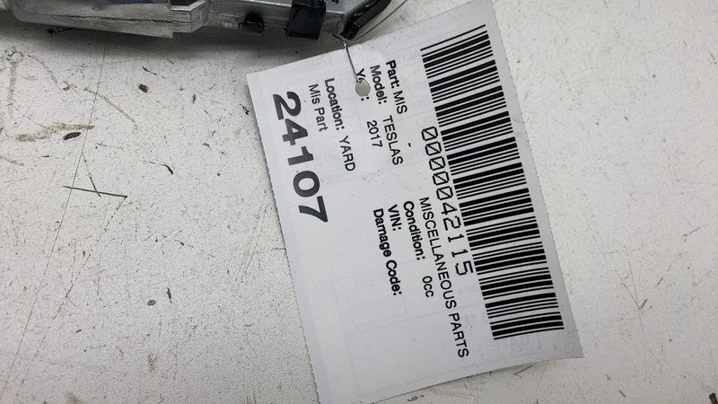 ⭕2012-2020 Model S Front Right Seat Belt Outboard Lap Pre-Tensioner 10