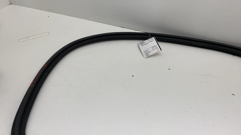 ⭕ 22-24 Rivian R1T R1S Front Passenger Side Door Weatherstrip Rubber Seal Right