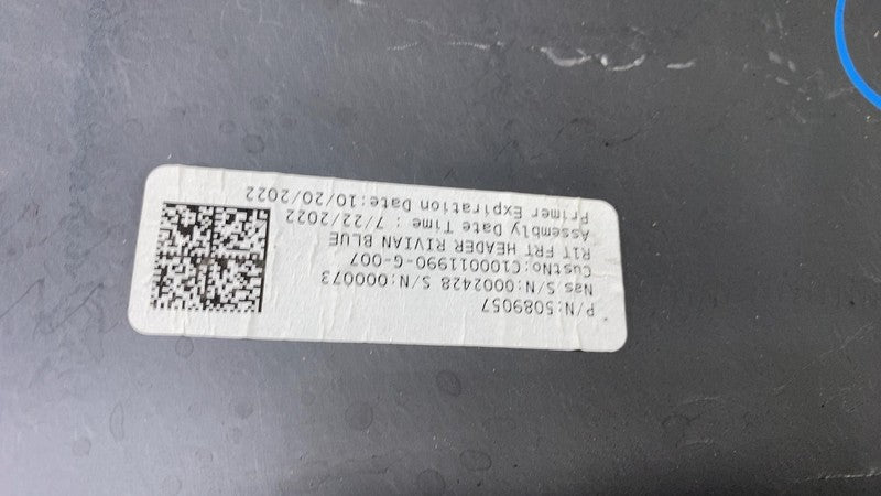 ⭕ 2022-2024 Rivian R1t Front Header Upper Trim Blue (Damaged)