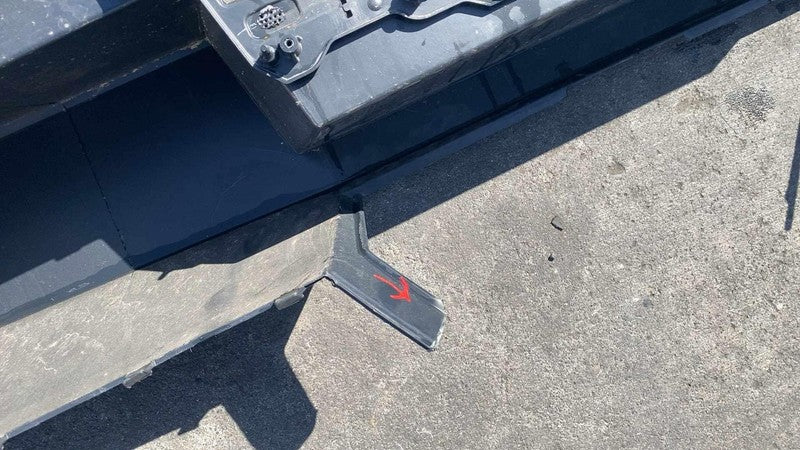 ⭕ 2024 2025 Tesla Cybertruck Rear Bumper Fascia Cover OEM 1800635-00/1