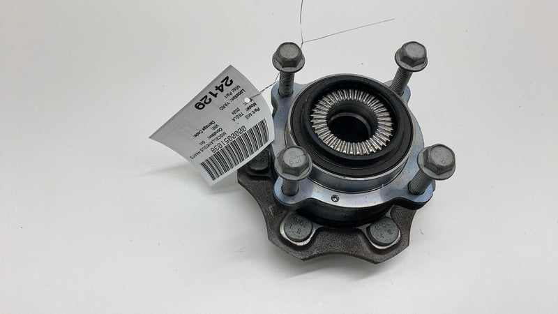 125017100D 2024 Tesla Cybertruck Front or Rear Driven Hub Assy 6x139.7mm PCD - 180mm FLANGE