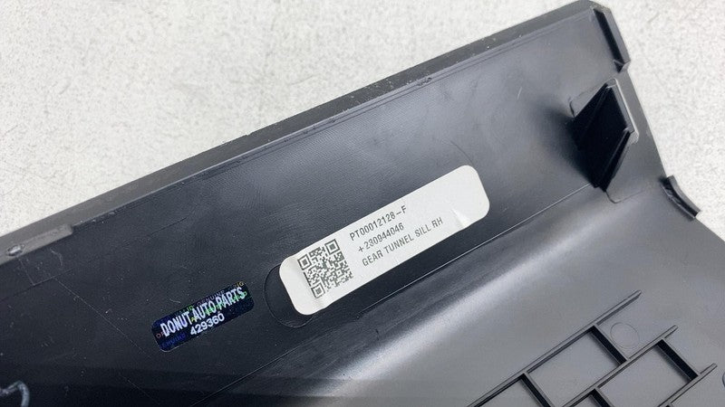 ⭕ 2022-2024 Rivian R1T Rear Right Gear Tunnel Sill Trim Scuff Plate PT