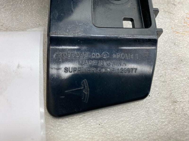 ⭕ 17-23 Model 3 M3 Rear Left/Right Taillight Bracket 1083992-00-D/1083