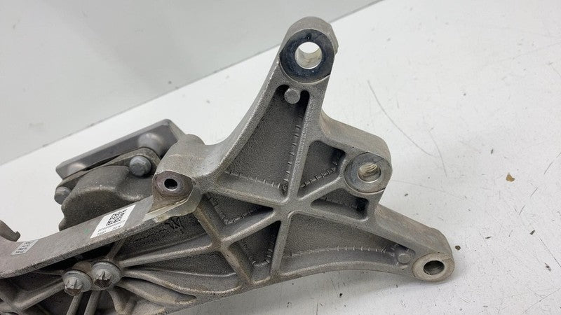 ⭕ 2014-2020 Maserati Ghibli Right Transmission Mount Support Bracket 0