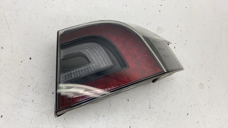 ⭕ 2012-2022 Tesla Model S Rear Taillight LED Outer Tail Lamp Right 600