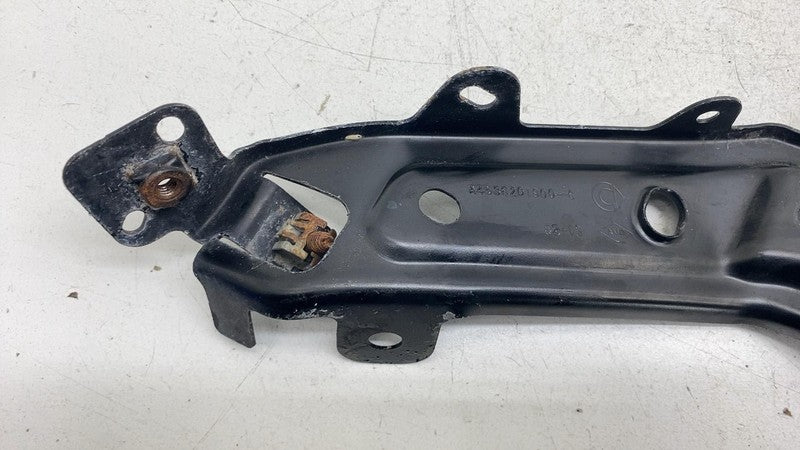 ⭕ 2019 Smart EQ Fortwo Front Right Side Fender Wing Mount Bracket A453