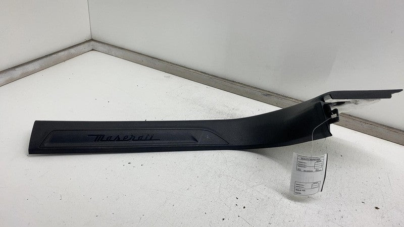 890370000 ⭕ 17-20 Maserati Levante Front Right Lower Door Sill Scuff Plate RH 890370000
