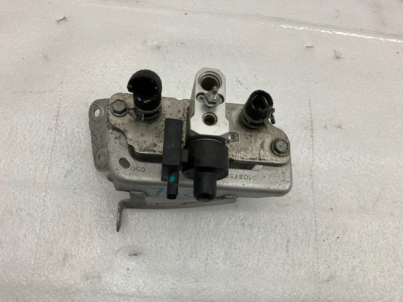 103735700C ⭕ 2016-2020 Tesla Model S Battery Cooler Heat Exchanger Chiller EXV 1027569-00-D