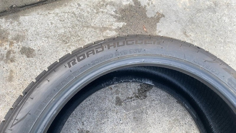 ⭕ Road Hugger 235/40R19 96V Tubeless Radial Tire