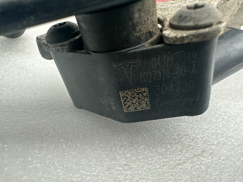 102797100A ⭕ 12-20 Tesla Model S Rear Left Air Suspension Ride Height Sensor 1027971-00-A