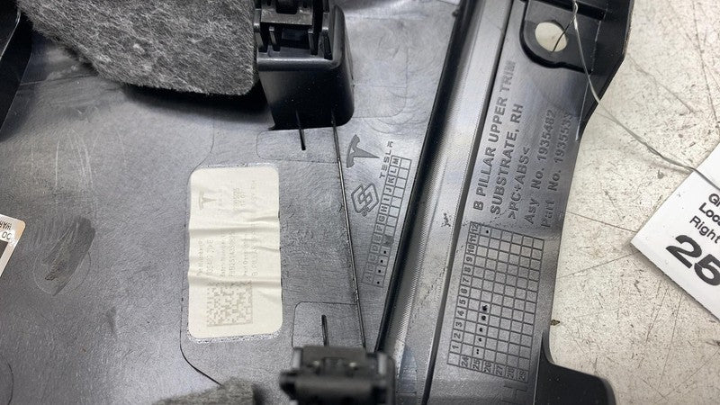 ⭕ 25-26 Tesla Model Y Passenger Side B-Pillar Upper Interior Trim Righ