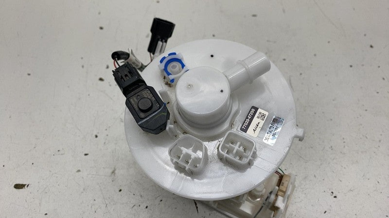 ⭕ 2023 2024 Toyota Prius Fuel Gas Tank Pump Sending Unit Assembly 7702