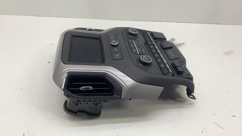 ⭕2025 Chevrolet Silverado 1500 Radio Display Screen Panel w/ Control Switch Unit