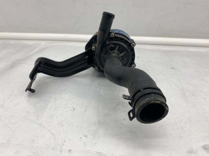 2016 2017 2018 2019 2020 Tesla Model S Battery Coolant Water Pump w/ Hose Assy