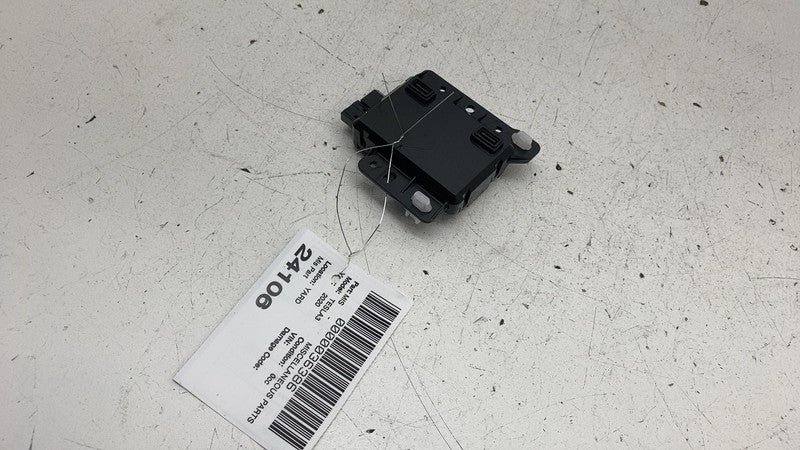 ⭕ 17-23 Model 3 Center Console Front USB Hub Charger Control Module 10