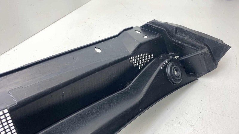 68228471AF ⭕2017-2025 Chrysler Pacifica Windshield Wiper Cowl Grille Panel Cover 68228471AF
