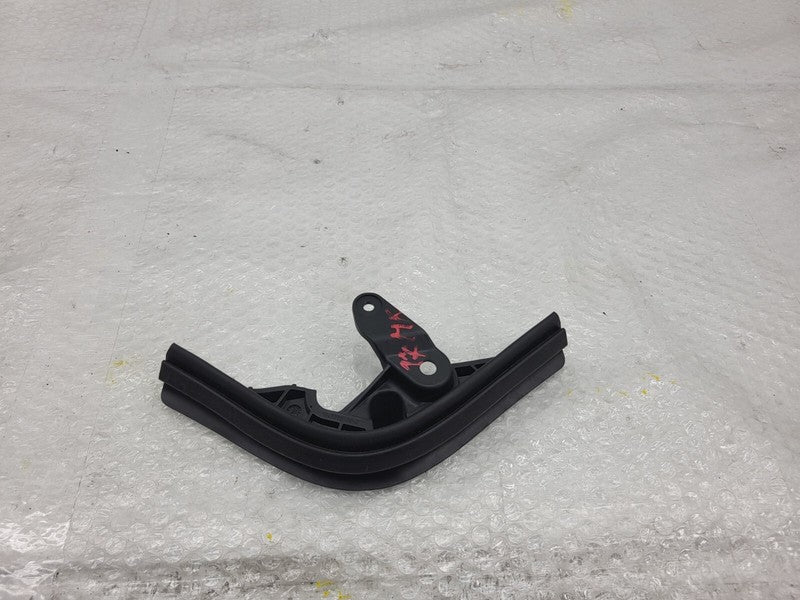 1049385 00 C ⭕16-20 Tesla Model X MX Rear Driver Side Exterior Door Seal Left LH 1049385-00-C