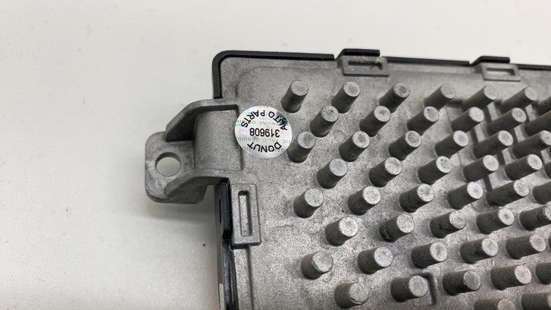 GMM92181000 ⭕ 2022-2024 Rivian R1T R1S Headlight Control Module LED Ballast Unit GMM92181000