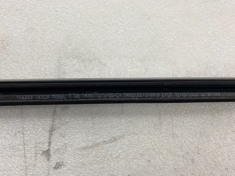 ⭕ 2020-2024 Tesla Model Y Rear Left of Right Door Window Seal Molding Belt Strip