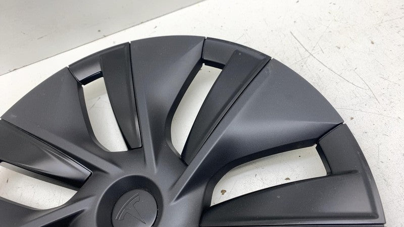 ⭕ 20-24 Tesla Model Y Wheel Rim Cover 19" Gemini Center Cap Silver 104