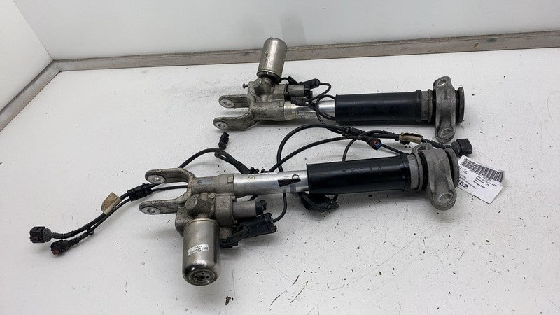 2022-2024 Rivian R1S Rear Left & Right Air Suspension Shock Absorber Strut AWD