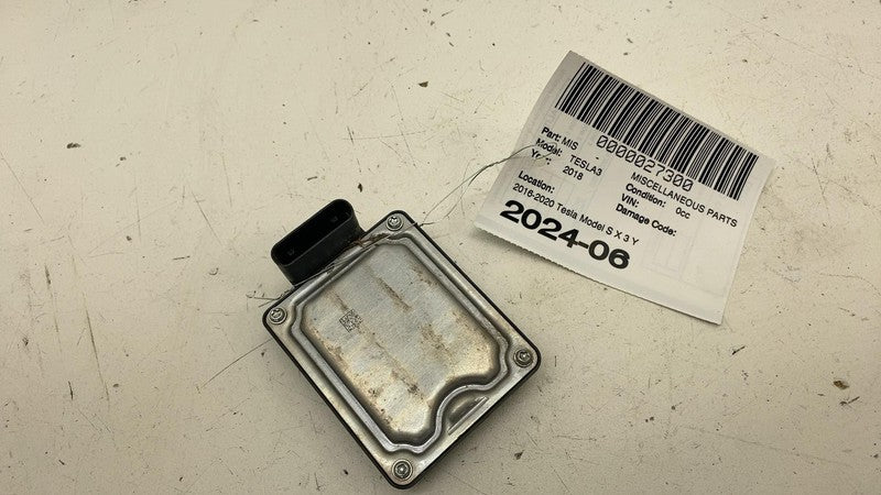 ⭕2016-2020 Tesla Model S 3 X Y Seven-Pin Perpendicular Radar Sensor 11