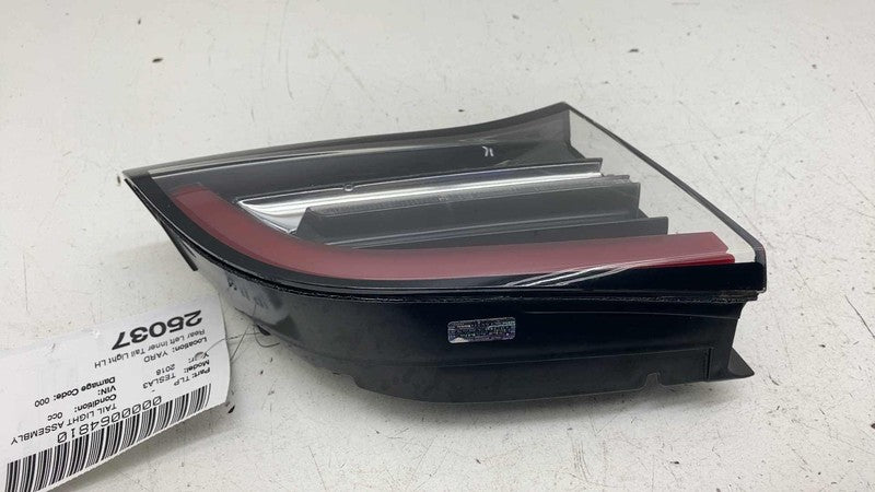 1077401-00-E ⭕ 2017-2023 Model 3 Rear Left Inner Taillight LED Tail Lamp 3-Pin 1077401-00-E