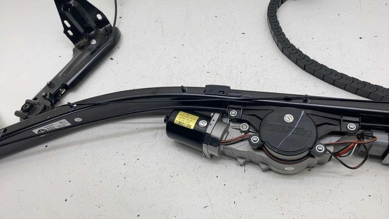 68368918AH ⭕ 2017-2025 Chrysler Pacifica Rear Right Sliding Door Track w/ Motor 68368918AH