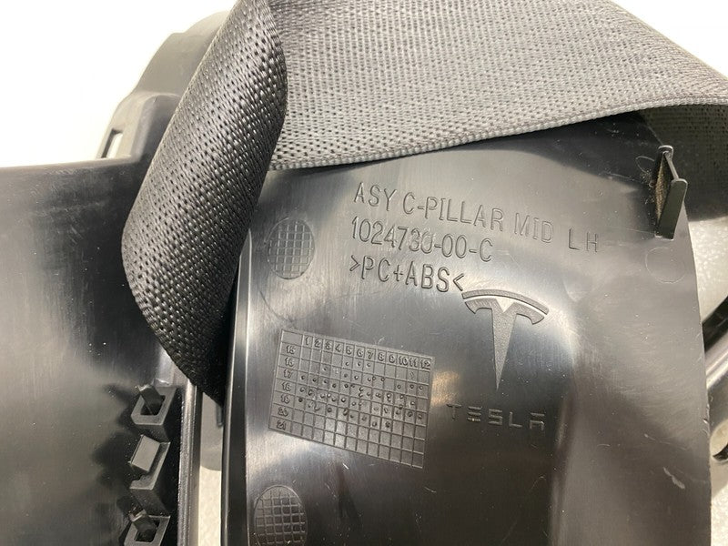 ⭕ 16-20 Model S Rear Left Seatbelt Retractor w/ Mid C-Pillar Cover 102