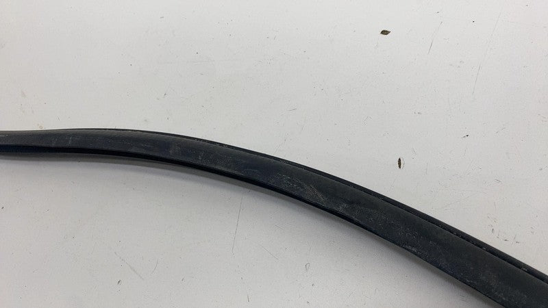 ⭕18-23 Subaru XV Crosstrek Front Driver Side Door Body Weatherstrip Seal Left LH