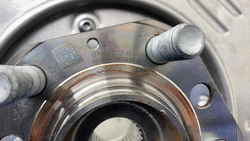 ⭕ 17-23 Model 3 Rear Left Spindle Knuckle w/ Hub (142mm Driven) LH 104