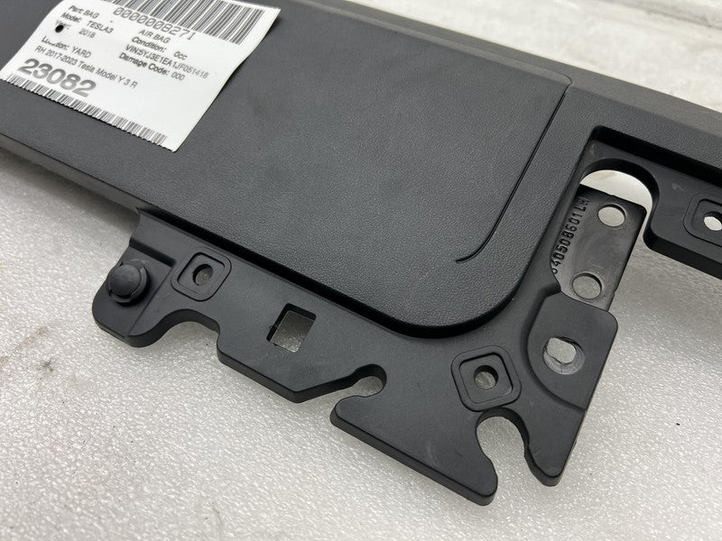 ⭕ 17-23 Tesla Model Y 3 Right Knee Airbag Passenger Safety Module 1077