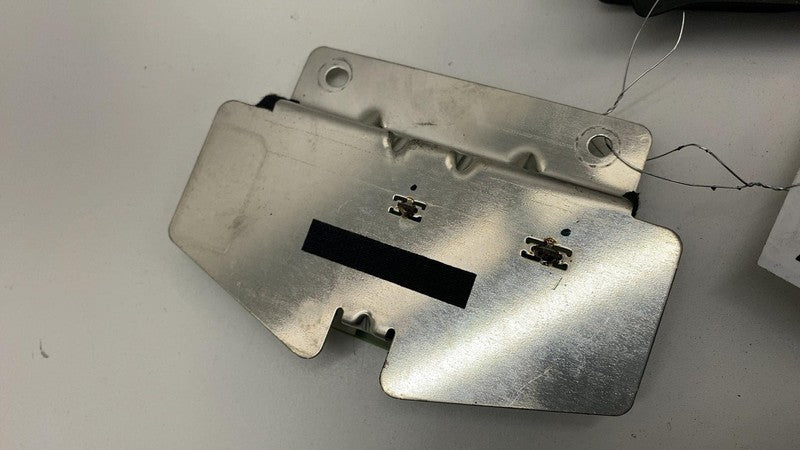 7PP863081F 2011-2018 Porsche Cayenne S Front Rear View Mirror Upper Trim + Antenna Module