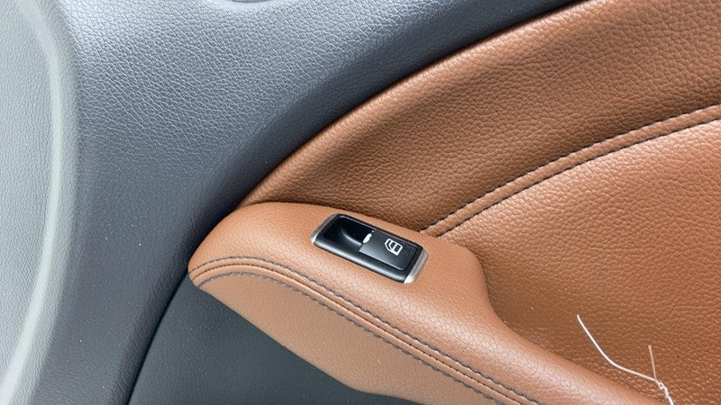 ⭕ 14-17 Mercedes-Benz B-Class Front Passenger Door Panel Trim Cover Brown Right