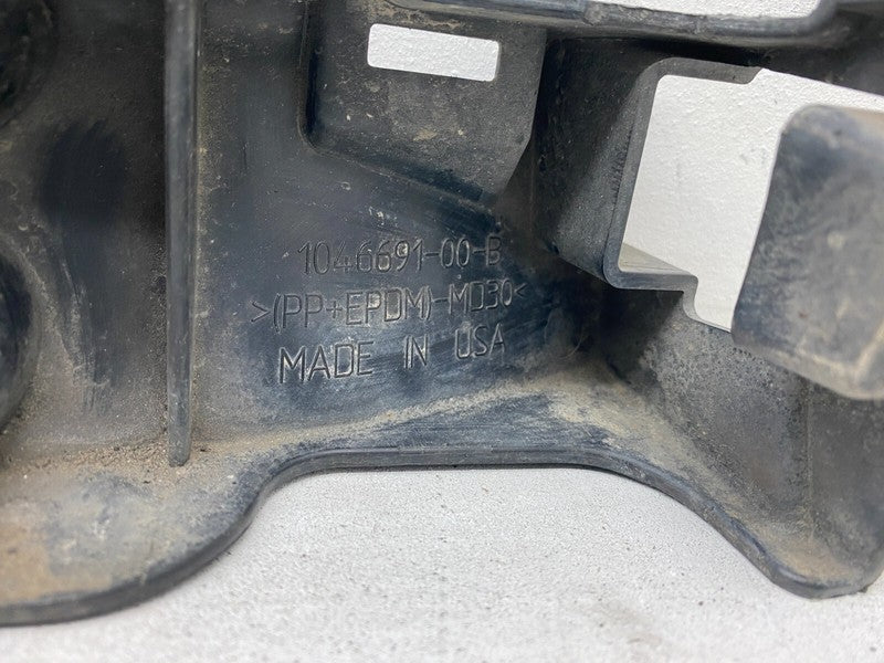 ⭕ 2016-2025 Tesla Model X Right Rocker Carrier Panel Trim Bracket 1046