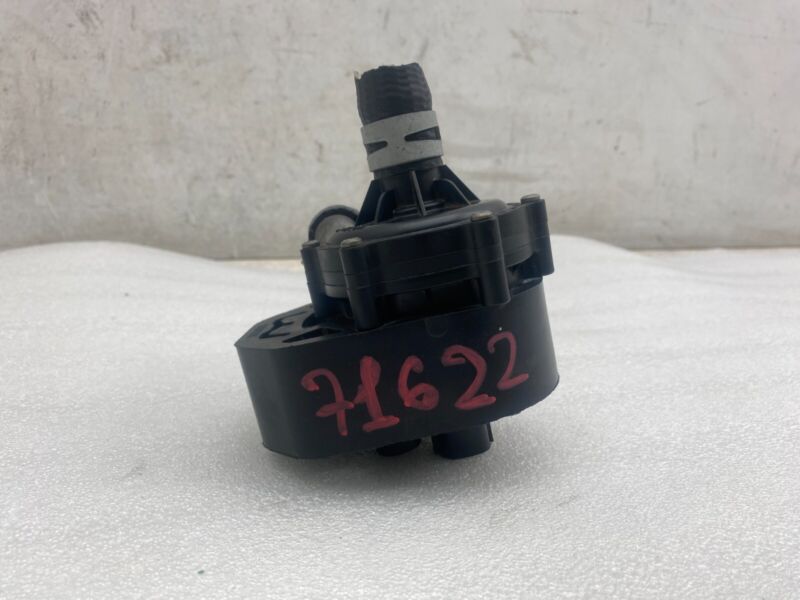 105723500F 2016-2020 Tesla Model S MS Electric Auxiliary Coolant Water Pump w/ Bracket Assy