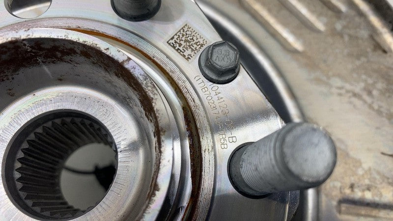 ⭕ 2017-2023 Tesla Model 3 Rear Left Spindle Knuckle w/ Hub & Shield 10