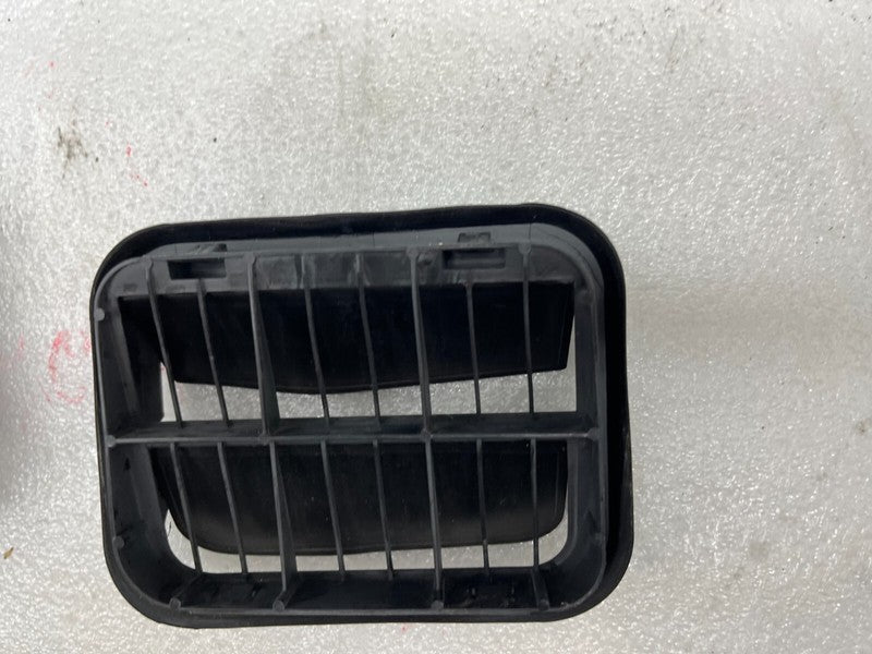 2F2A B280B62 AB ⭕12-20 Tesla Model S Rear Quarter Panel Rubber Flap Extractor Air Vent Grille x2