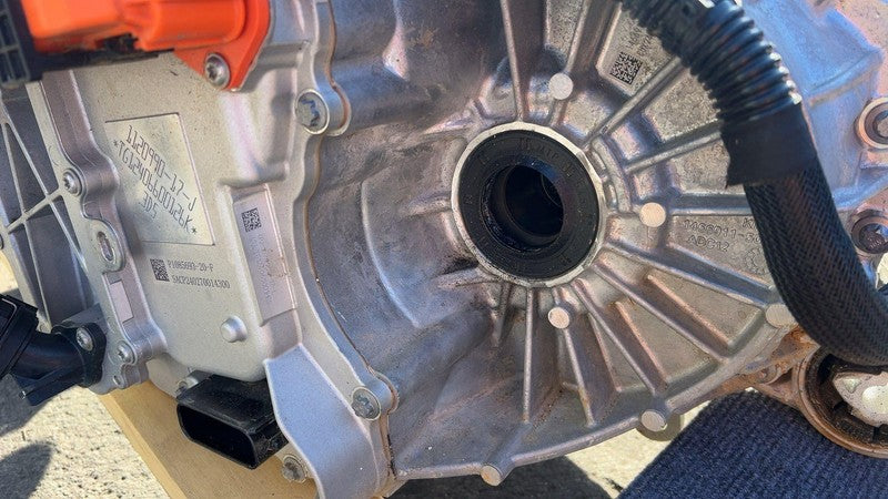 1120990-17-J ⭕ 24-25 Model 3 M3 Rear Drive Unit Engine Motor Low Current *3k ml* 1120990-17-J