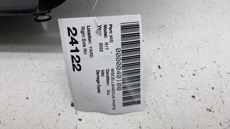 PT00012129 ⭕2022-2024 Rivian R1T Front Right Gear Tunnel Trim Cover Panel Button PT00012129