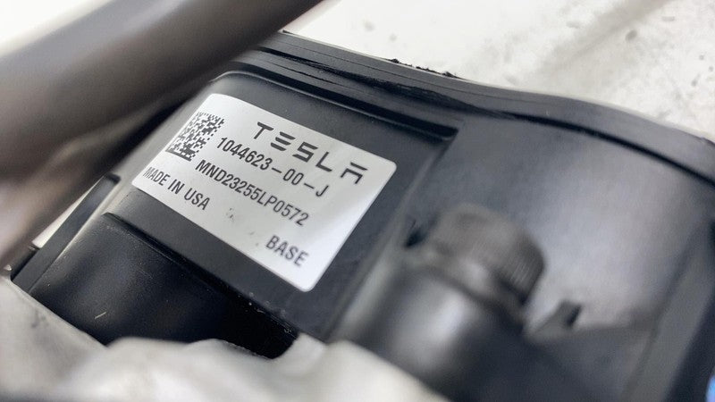 ⭕ 17-25 Tesla Model 3 M3 Rear Left Caliper w/ Brake Hose Line BASE 104