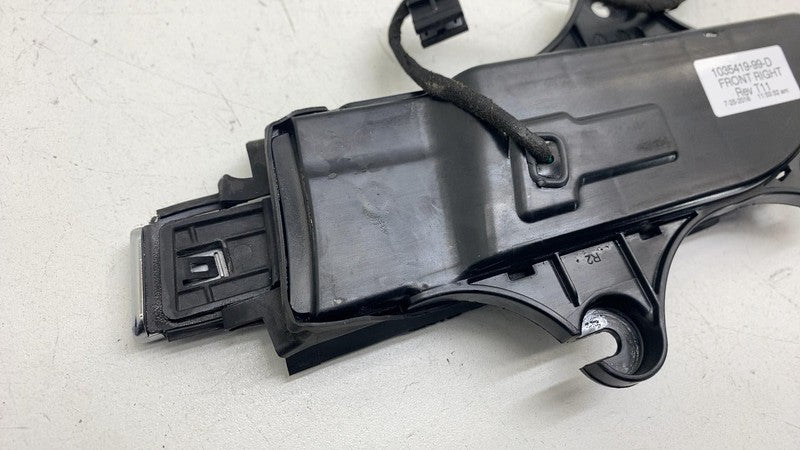 ⭕ 16-25 Tesla Model X Front Right Side Exterior Door Handle Outer 1035