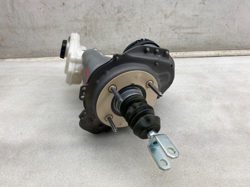 104467199F 2017-2023 Tesla Model 3 iBooster Power Brake Booster Master Cylinder Reservoir