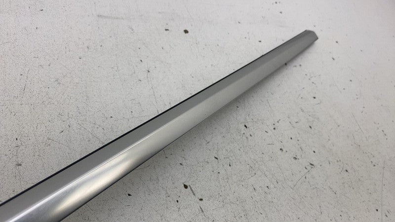 4KE 839 475 ⭕ 19-23 Audi E-Tron Quattro Rear Left Side Door Window Belt Moulding 4KE839475