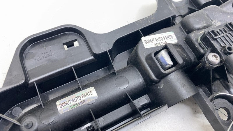 1081832-00-J ⭕17-20 Tesla Model 3 Front Right Outside Door Handle Exterior Outer 1081832-00-J