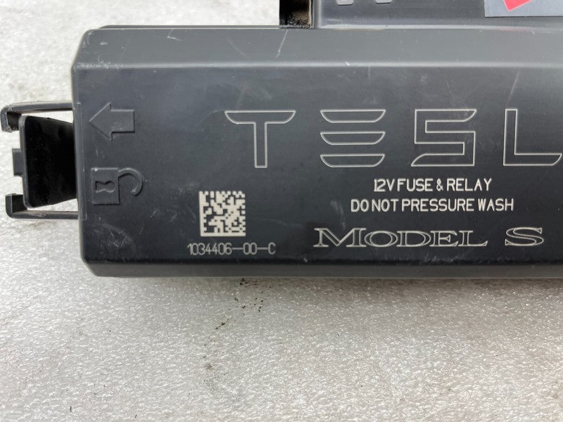 1034406 00 C ⭕16-20 Tesla Model S Front Trunk Engine Bay Under Hood Fuse Box 12V 1034406-00-C
